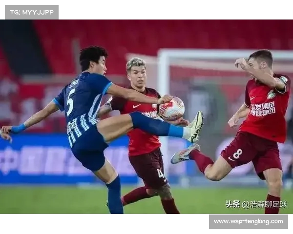 中超联赛三镇主场失利 河南队成功逆袭夺回榜首位置 中超联赛三镇主场失利 河南队成功逆袭夺回榜首位置