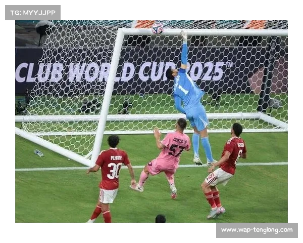 梅西错失绝杀 迈阿密国际与开罗国民战平展开2025世俱杯揭幕战