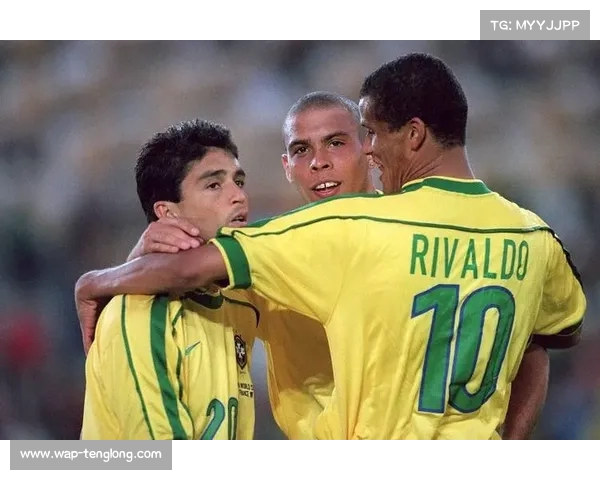 世界杯足球赛的历史回顾与举办规律探讨 世界杯足球赛的历史回顾与举办规律探讨