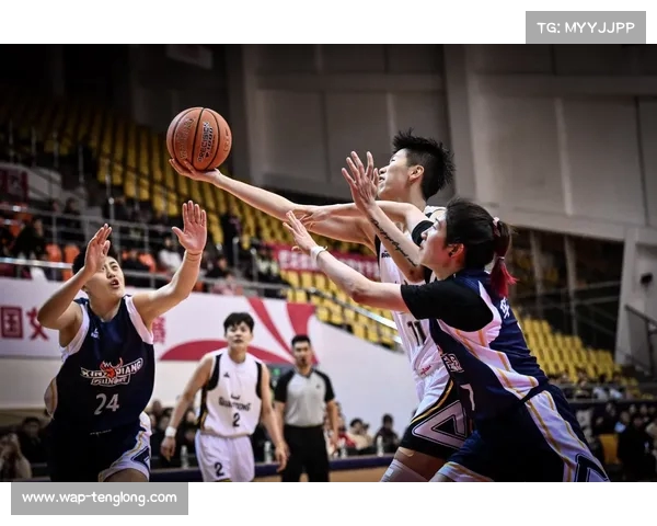 英联赛杯四强对阵揭晓 一月见证决赛球队产生的精彩对决 英联赛杯四强对阵揭晓 一月见证决赛球队产生的精彩对决